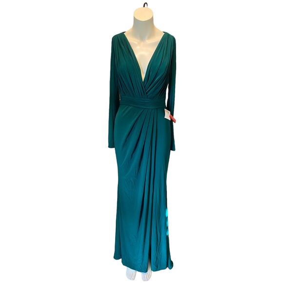 Mac Duggal 26554 V-Neck Long Sleeve Emerald Green Jersey High Slit Gown - Picture 2 of 8